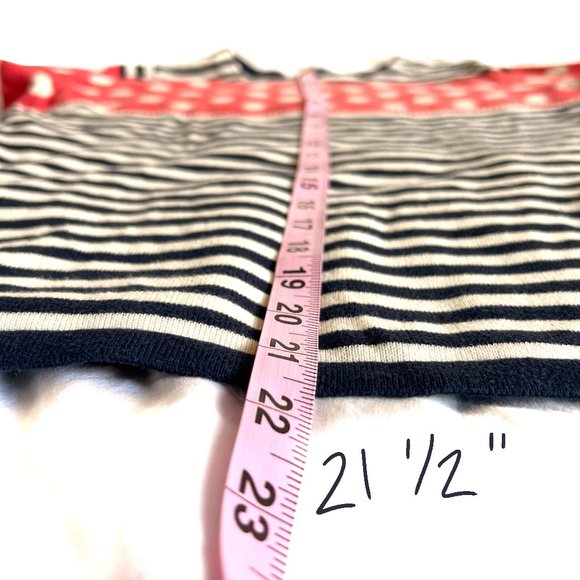 Portrait of a Flower, Medium Sweater - Picture 8 of 12